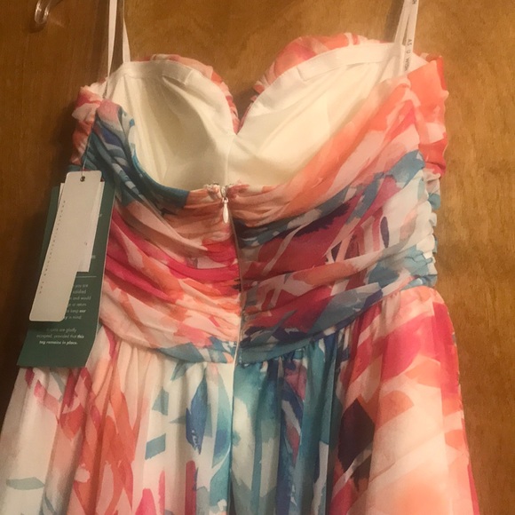 Women’s floral splash dress strapless - Picture 4 of 4